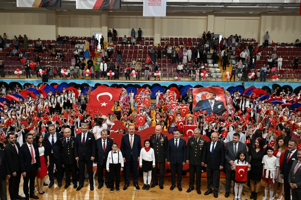 23 Nisan Ulusal Egemenlik ve Çocuk Bayramı Coşkuyla kutlandı
