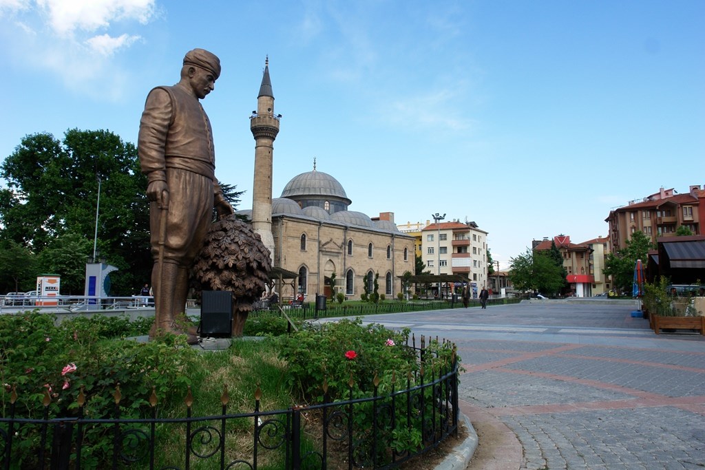 isparta tarihi ve cografi ozelligi